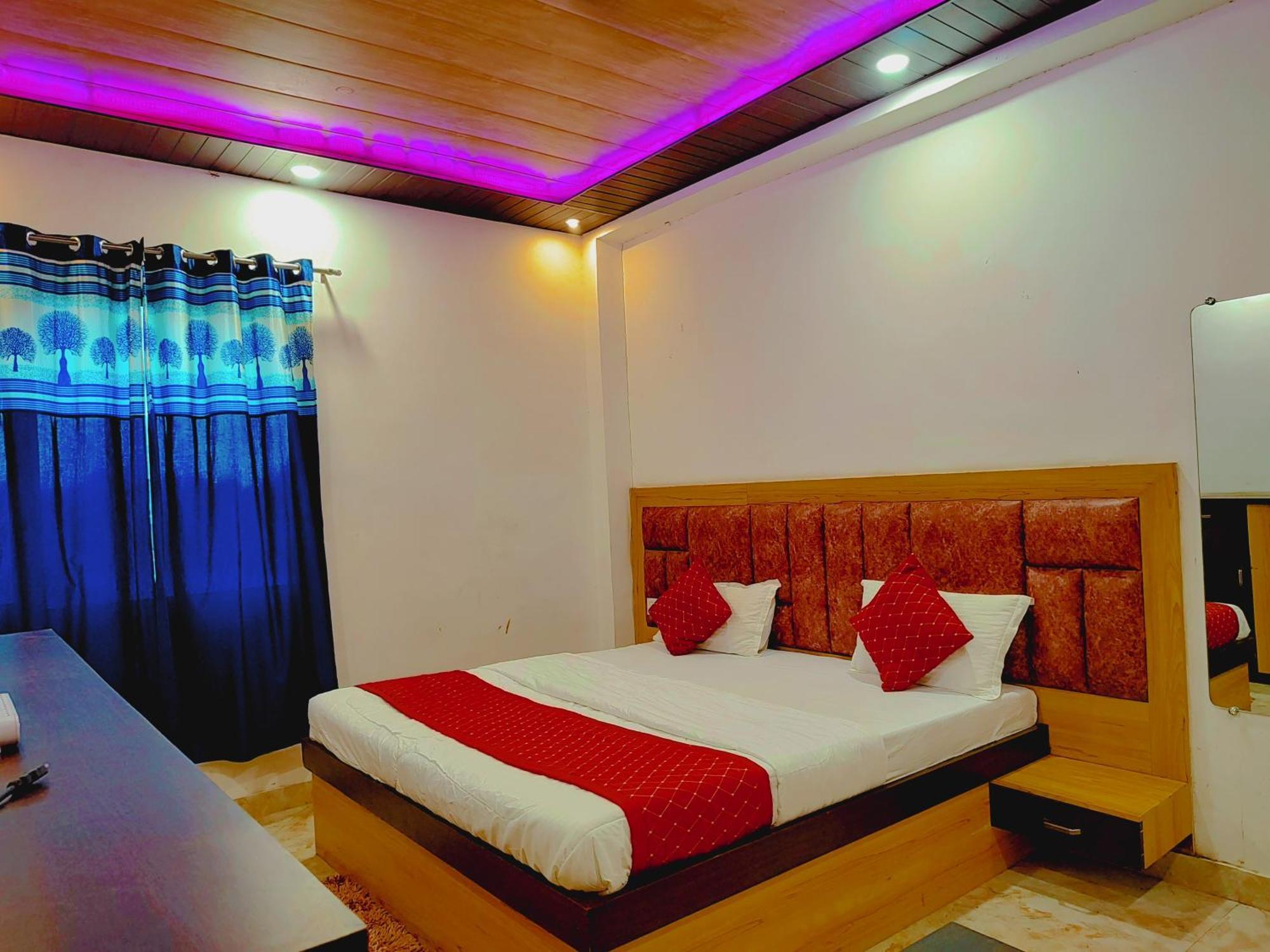Elegance Hotel And Banquet Ayodhya Exterior photo