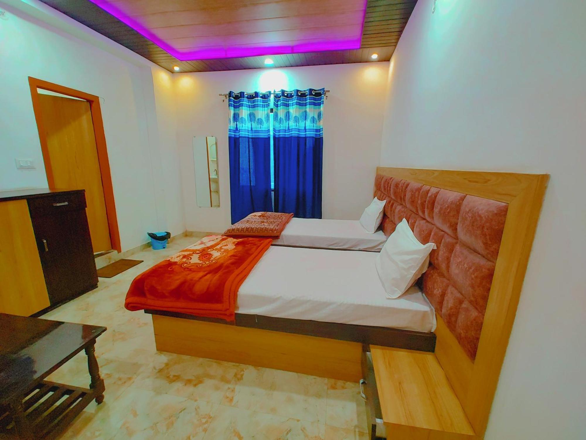 Elegance Hotel And Banquet Ayodhya Exterior photo